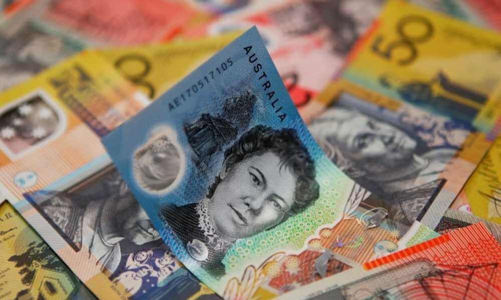 Aussie, kiwi fall as China's recovery falters; yuan eases on surprise PBOC rate cut